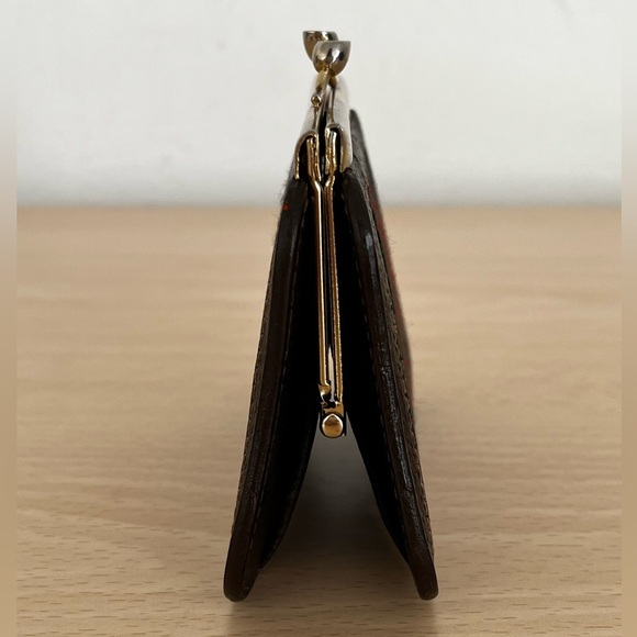 Rare Gucci Kiss Lock Coin Purse Shelly Line EUC Box Circa 1979-80 - Picture 6 of 16